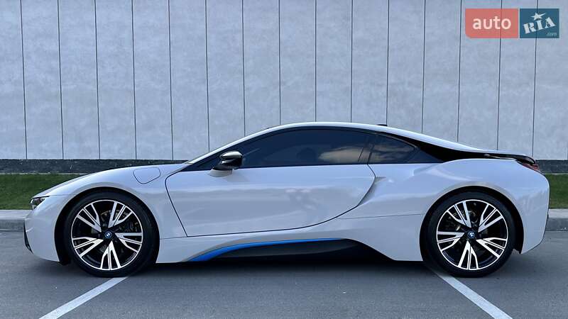 Купе BMW i8 2016 в Киеве