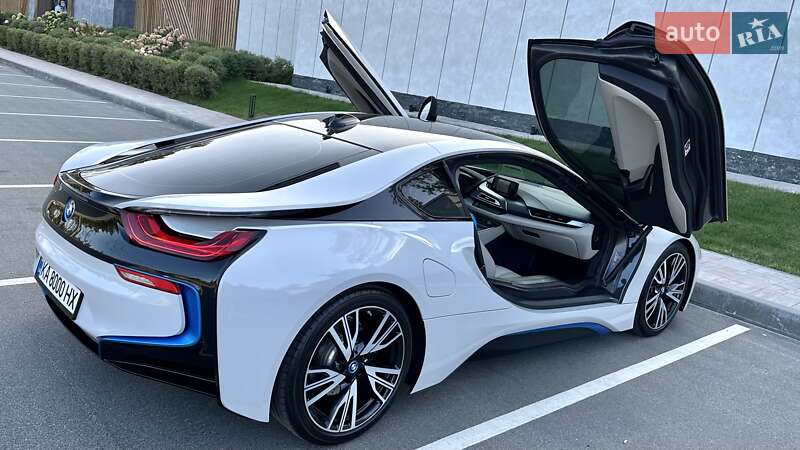 Купе BMW i8 2016 в Киеве
