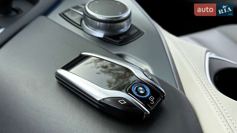 Купе BMW i8 2016 в Киеве