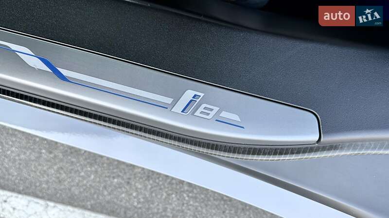 Купе BMW i8 2016 в Киеве