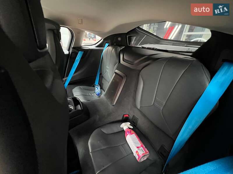 Купе BMW i8 2014 в Львове