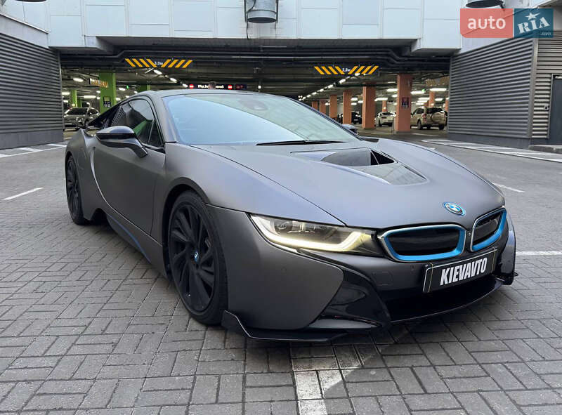 Купе BMW i8 2015 в Киеве