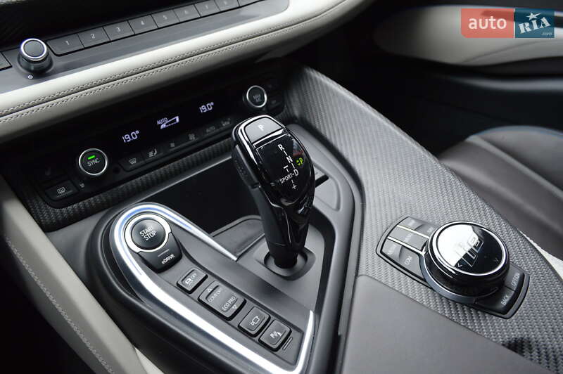 Родстер BMW i8 2018 в Львові