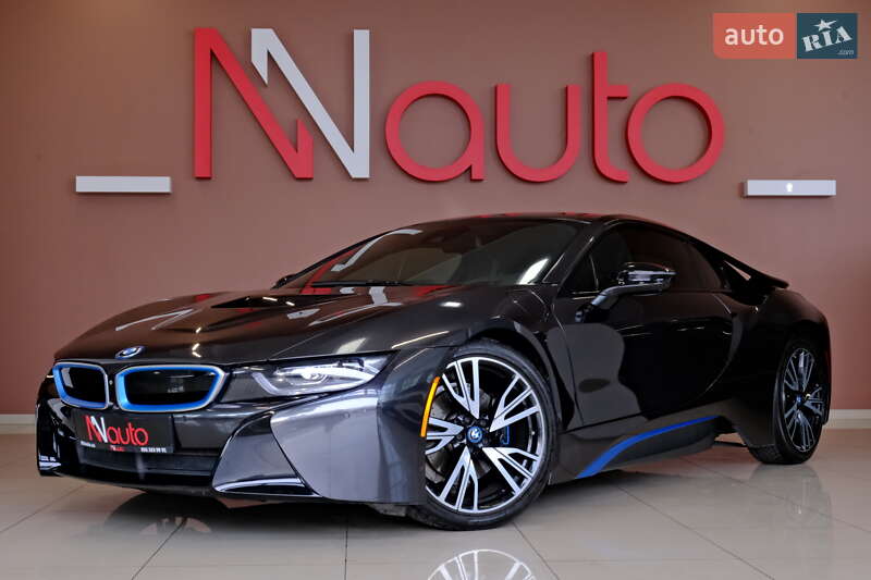 Купе BMW i8 2016 в 