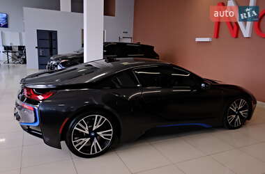 Купе BMW i8 2016 в 