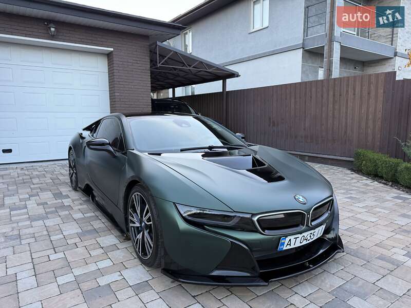Купе BMW i8 2016 в Киеве фото 20 Купе BMW i8 2016 в Киеве