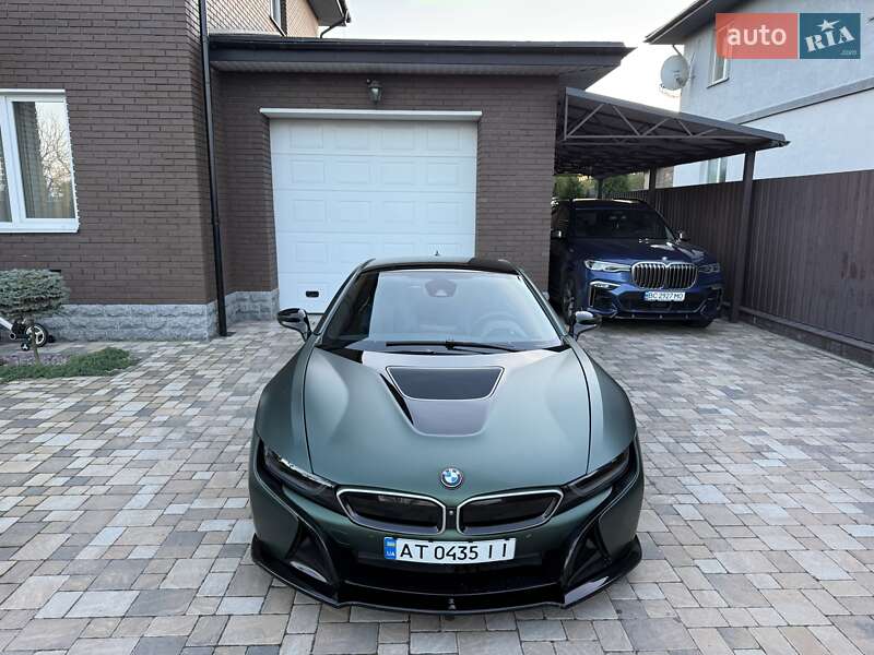 Купе BMW i8 2016 в Киеве фото 23 Купе BMW i8 2016 в Киеве