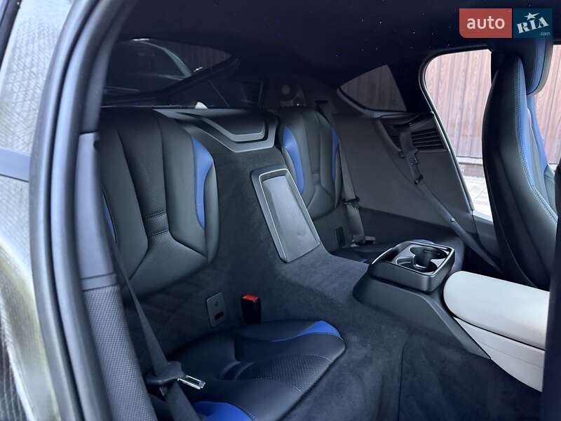 Купе BMW i8 2016 в Киеве фото 55 Купе BMW i8 2016 в Киеве