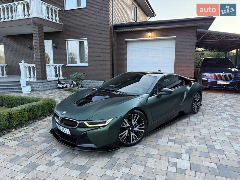 Купе BMW i8 2016 в Киеве фото 86 Купе BMW i8 2016 в Киеве