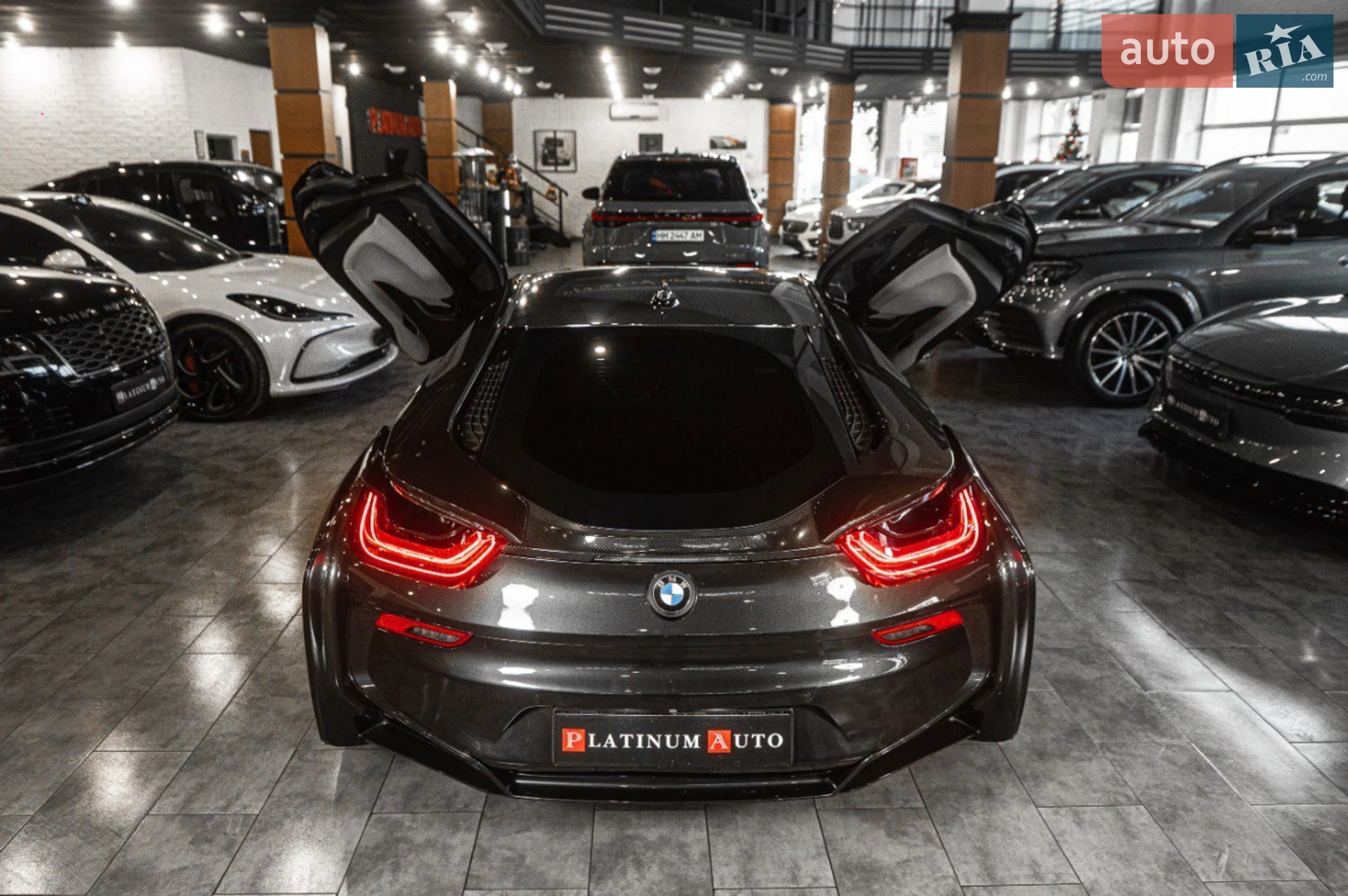 2015 BMW i8 - мініатюра 15