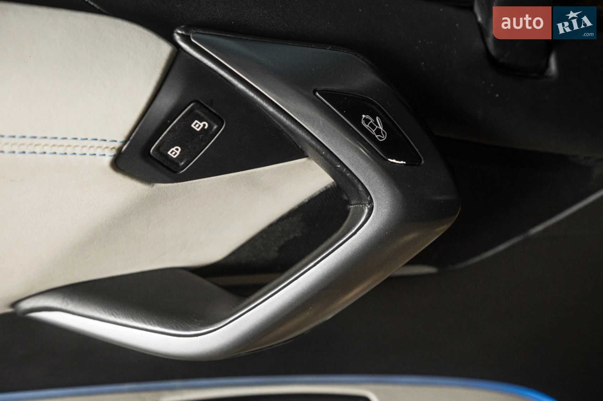 2015 BMW i8 - мініатюра 42