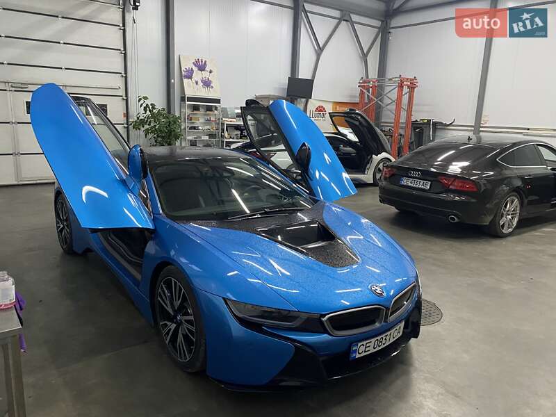 Купе BMW i8 2015 в Черновцах