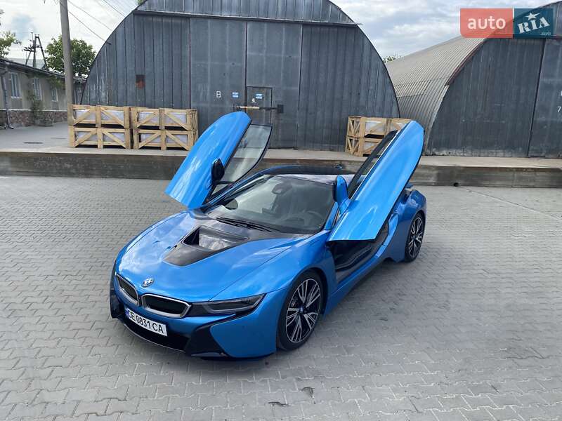 Купе BMW i8 2015 в Черновцах