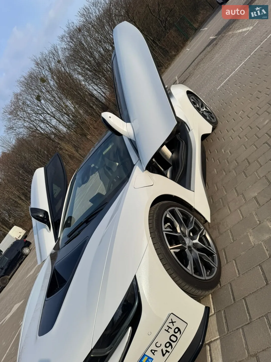2015 BMW i8 - мініатюра 2