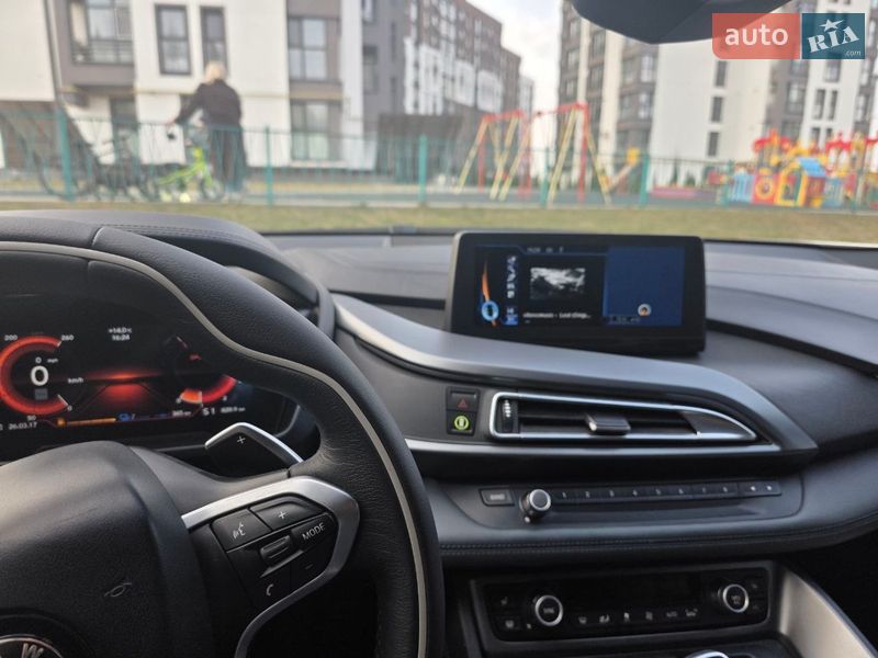 Купе BMW i8 2015 в Луцке
