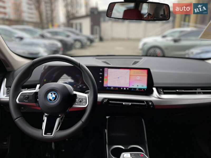 Внедорожник / Кроссовер BMW iX1 2024 в Киеве