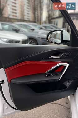 Внедорожник / Кроссовер BMW iX1 2024 в 