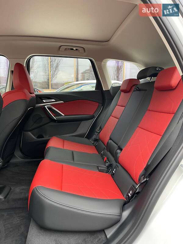 Внедорожник / Кроссовер BMW iX1 2024 в Киеве