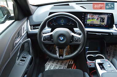 Внедорожник / Кроссовер BMW iX1 2024 в 