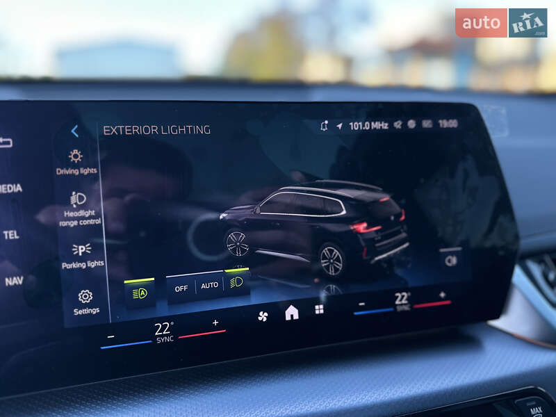 Внедорожник / Кроссовер BMW iX1 2024 в Полтаве