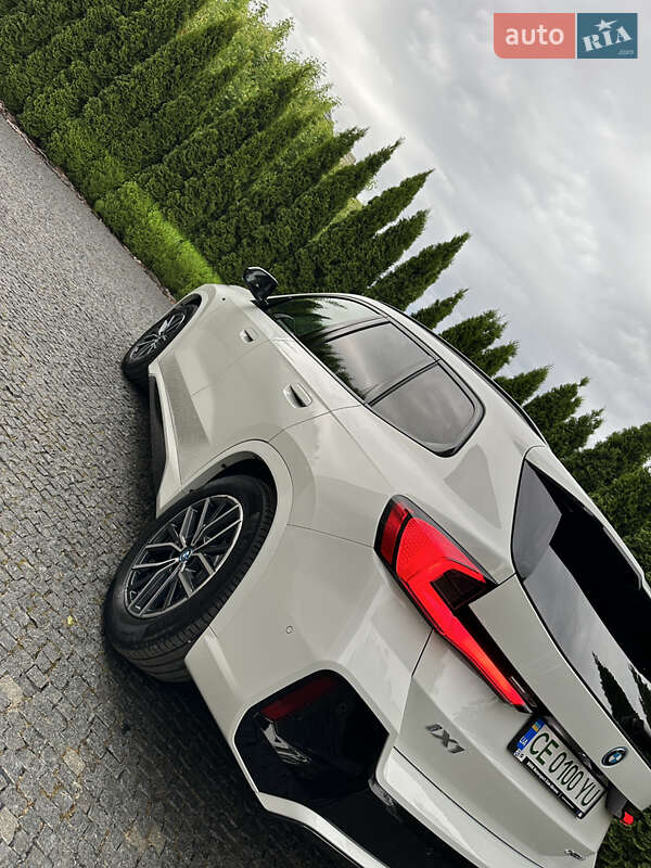 Внедорожник / Кроссовер BMW iX1 2023 в Черновцах