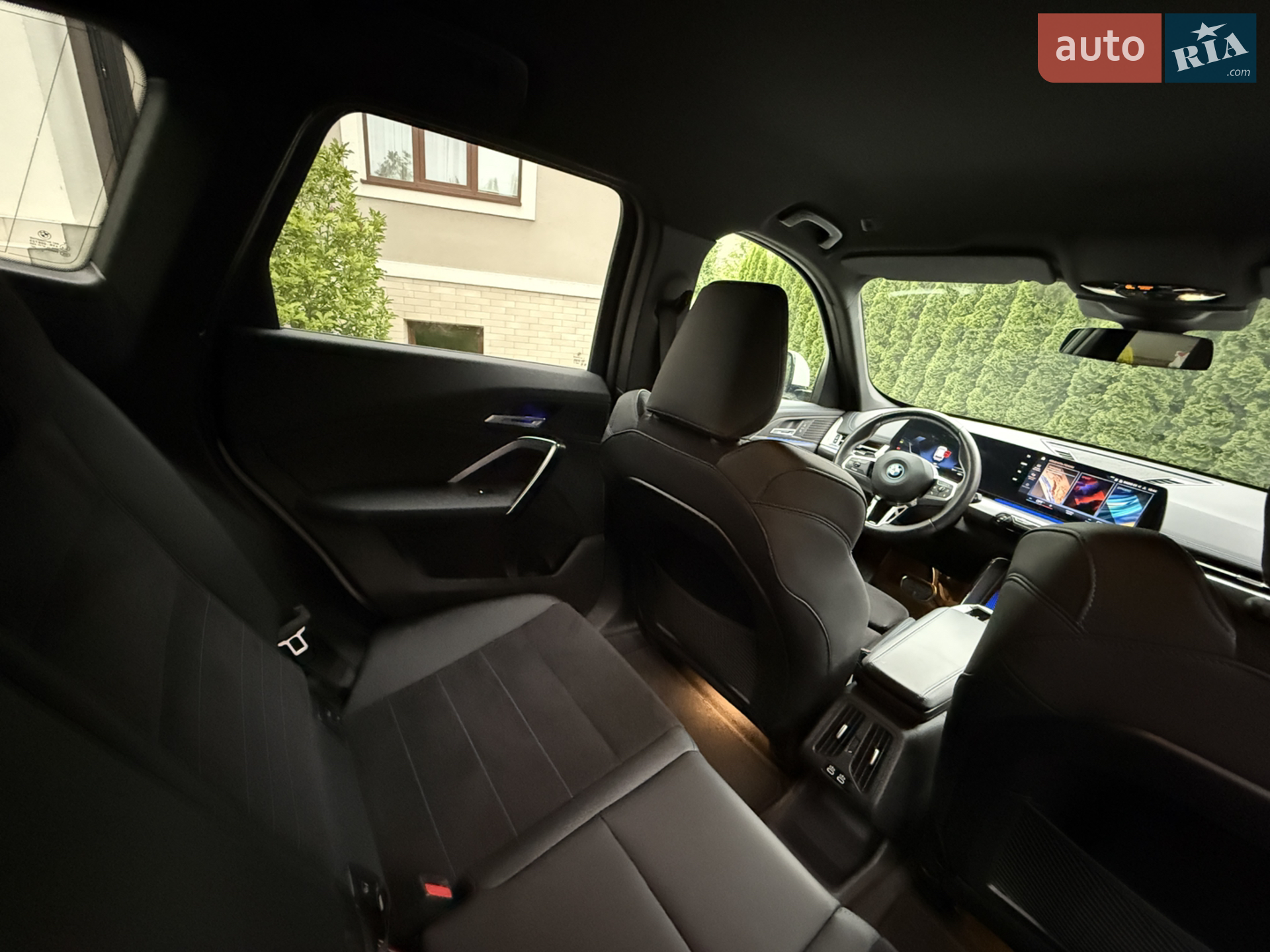 2023 BMW iX1 - мініатюра 27