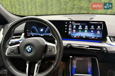 Внедорожник / Кроссовер BMW iX1 2023 в 
