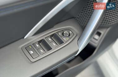Внедорожник / Кроссовер BMW iX1 2024 в 