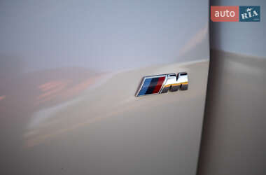 Позашляховик / Кросовер BMW iX1 2023 в 
