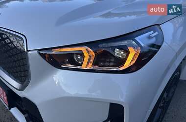 Внедорожник / Кроссовер BMW iX1 2025 в 