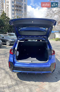 Внедорожник / Кроссовер BMW iX1 2023 в 