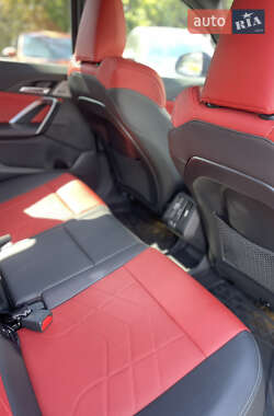 Внедорожник / Кроссовер BMW iX1 2023 в 