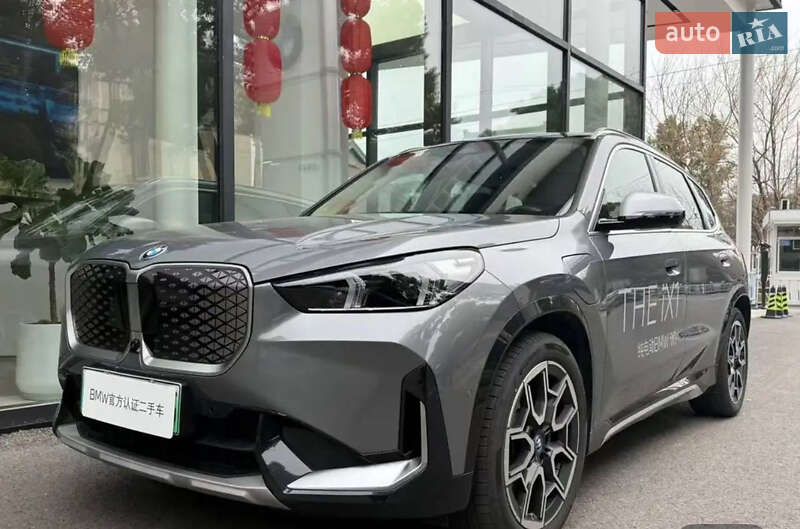 BMW iX1 2023