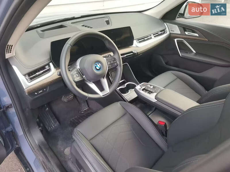 Внедорожник / Кроссовер BMW iX1 2023 в Киеве