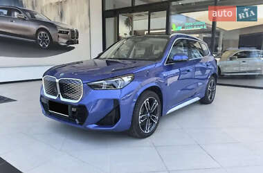 Внедорожник / Кроссовер BMW iX1 2023 в 