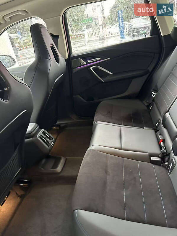 Внедорожник / Кроссовер BMW iX1 2023 в Киеве фото 8 Внедорожник / Кроссовер BMW iX1 2023 в Киеве