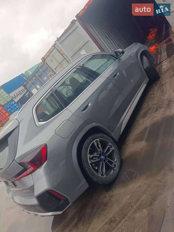 Внедорожник / Кроссовер BMW iX1 2023 в Киеве