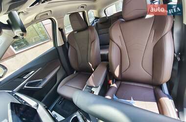 Внедорожник / Кроссовер BMW iX1 2025 в 