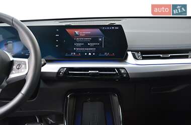 Внедорожник / Кроссовер BMW iX1 2024 в 
