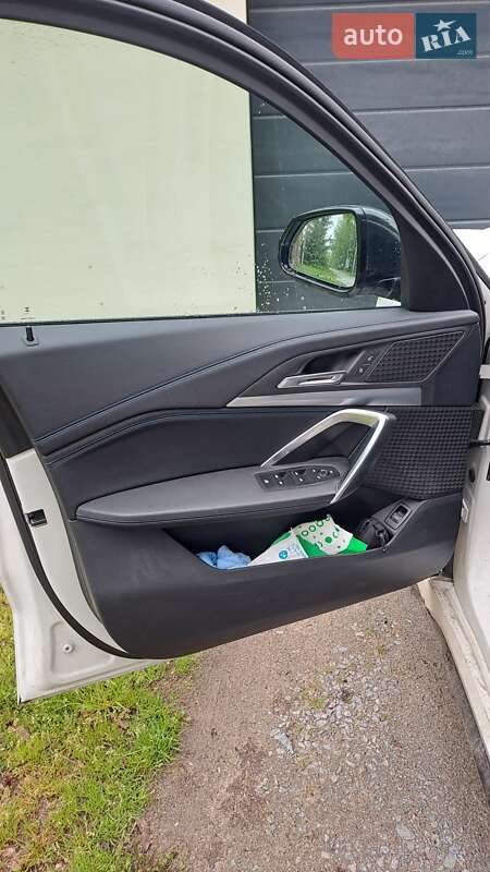 Позашляховик / Кросовер BMW iX1 2022 в Житомирі