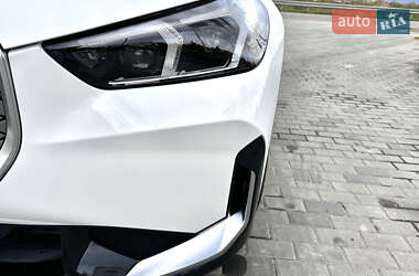 Внедорожник / Кроссовер BMW iX1 2024 в 