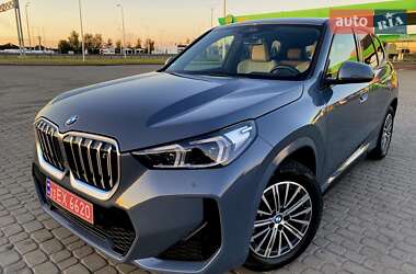 Внедорожник / Кроссовер BMW iX1 2023 в 
