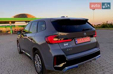 Внедорожник / Кроссовер BMW iX1 2023 в 