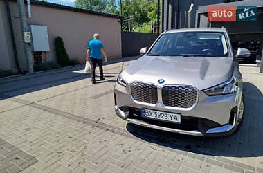 Внедорожник / Кроссовер BMW iX1 2023 в 