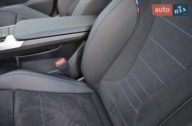 Позашляховик / Кросовер BMW iX1 2024 в 