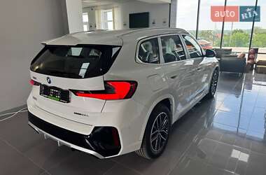Внедорожник / Кроссовер BMW iX1 2025 в 
