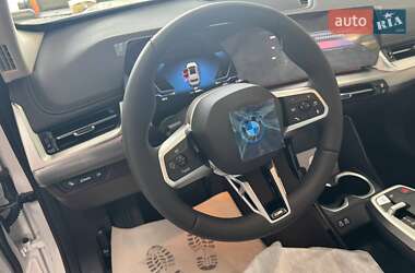 Внедорожник / Кроссовер BMW iX1 2025 в 