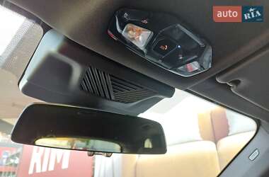 Позашляховик / Кросовер BMW iX1 2024 в 
