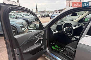 Внедорожник / Кроссовер BMW iX1 2023 в 