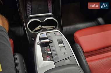 Внедорожник / Кроссовер BMW iX1 2023 в 